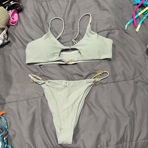 Green chain detail bikini